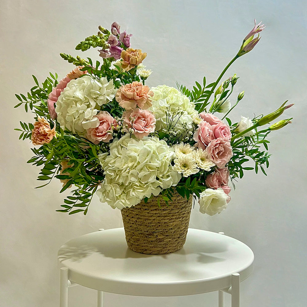 mariee-atelier-floral-ramo-de-autor-ramo-de-flores-pasteles-flores-domicilio-valencia-diseño-regalos-gift-flowers-blumen-geschenk-bouquet