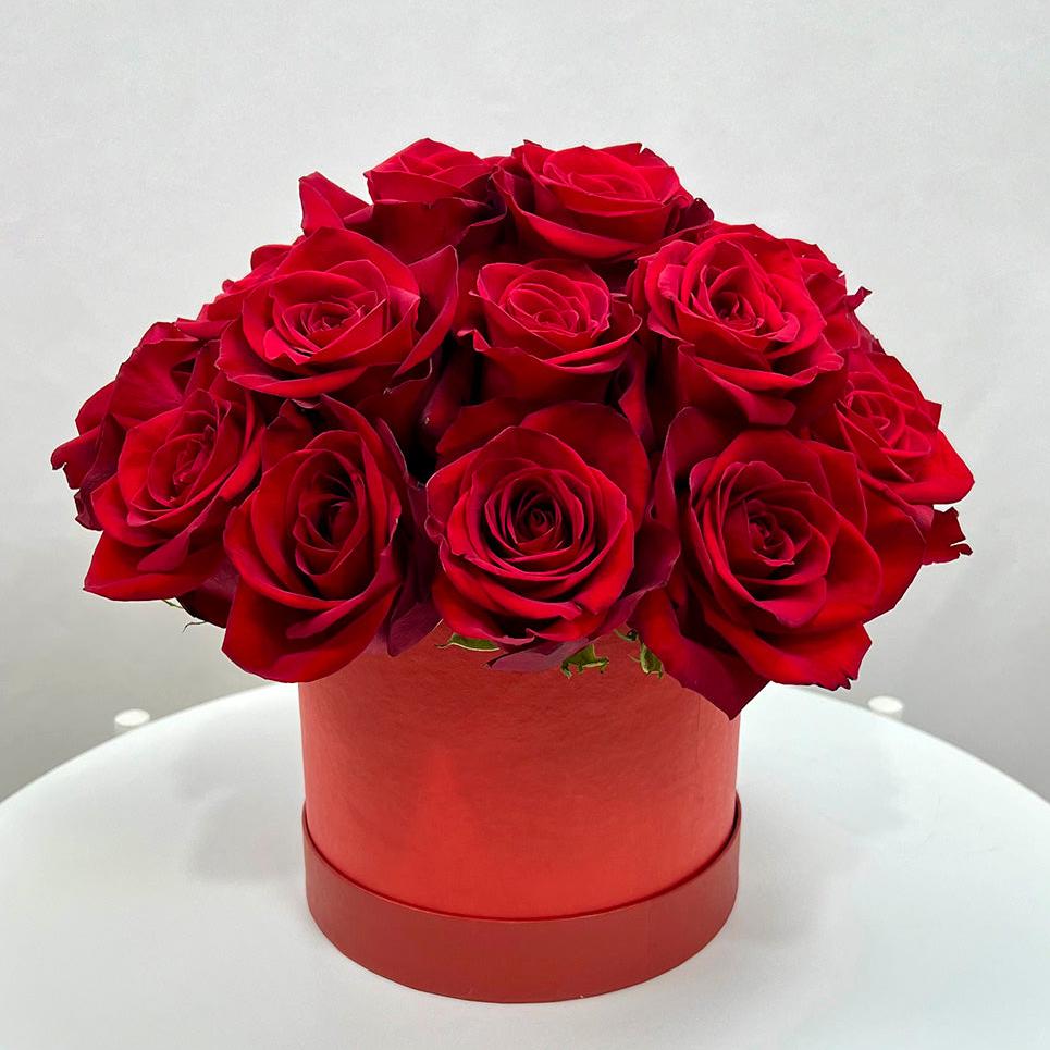 Mariée Atelier Floral Ramo de flores Ramo de Rosas a domicilio Floristería Valencia regalos gift flowers blumen geschenk bouquet san Valentín día de los enamorados novios