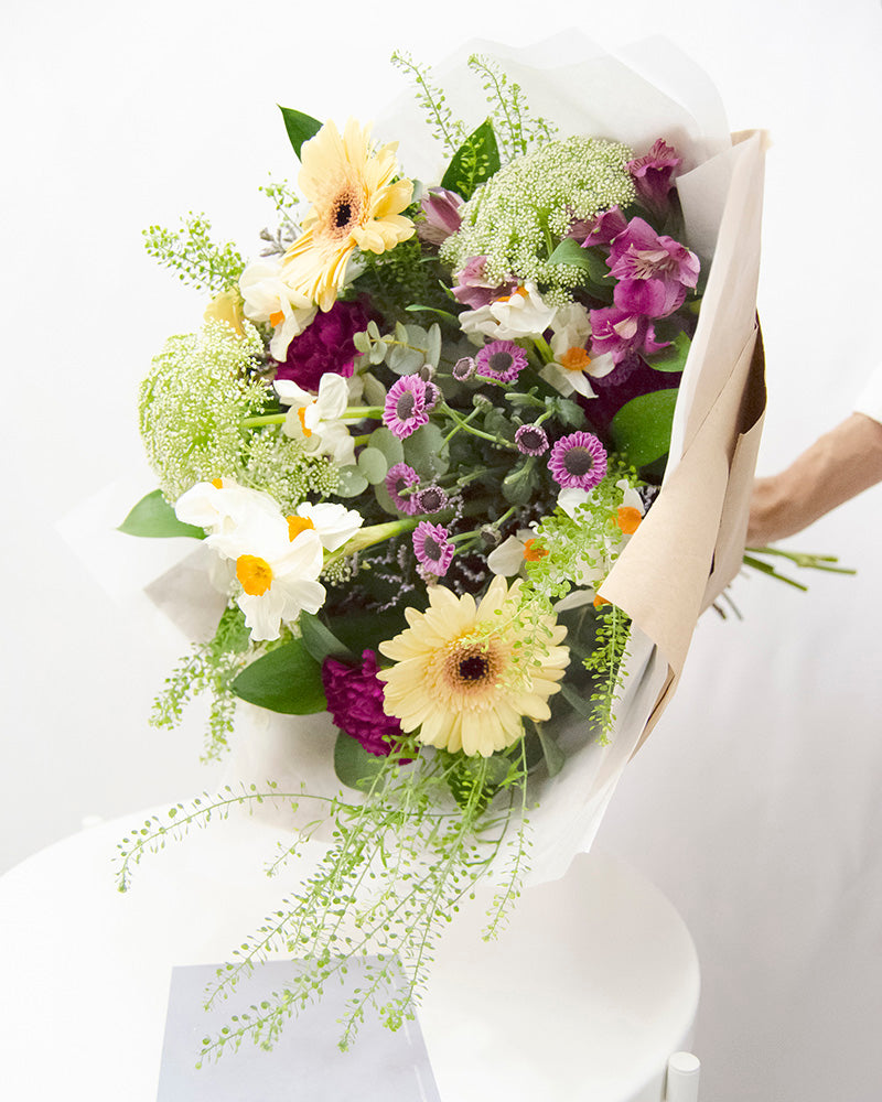 Mariée Atelier Floral Suscripción flores Suscripción Ramo de flores de Temporada Floristería Valencia regalos gift flowers blumen geschenk bouquet