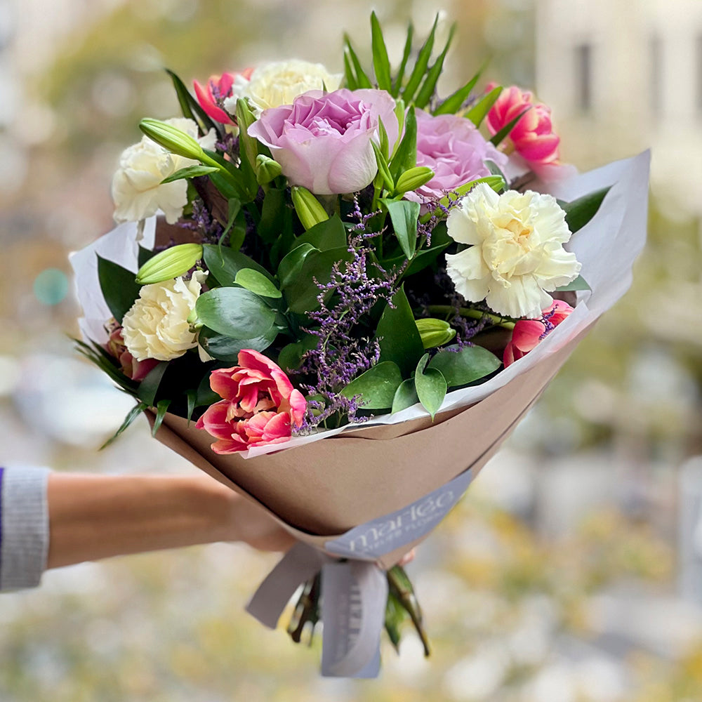 Mariée Atelier Floral Ramo de flores Ramo de flores de Temporada Floristería Valencia regalos gift flowers blumen geschenk bouquet