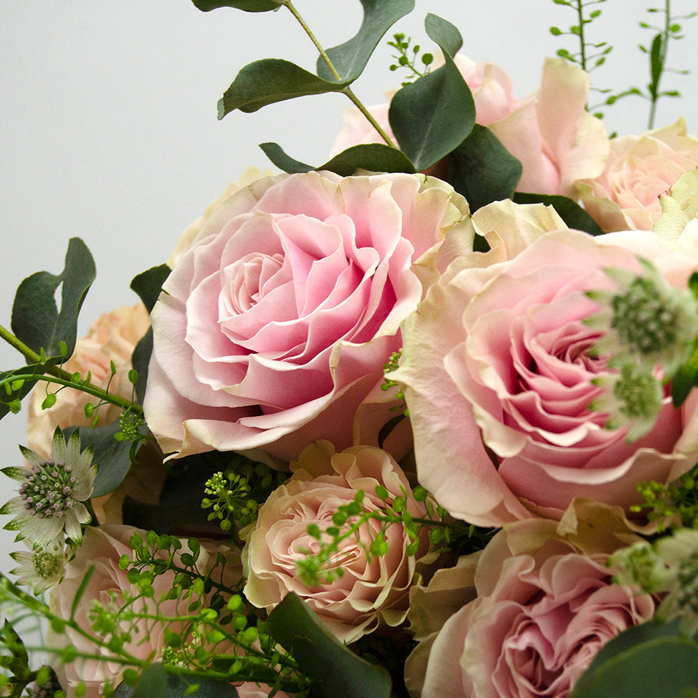 Mariée Atelier Floral Ramo de flores Ramo de Rosas regalos gift flowers blumen geschenk bouquet