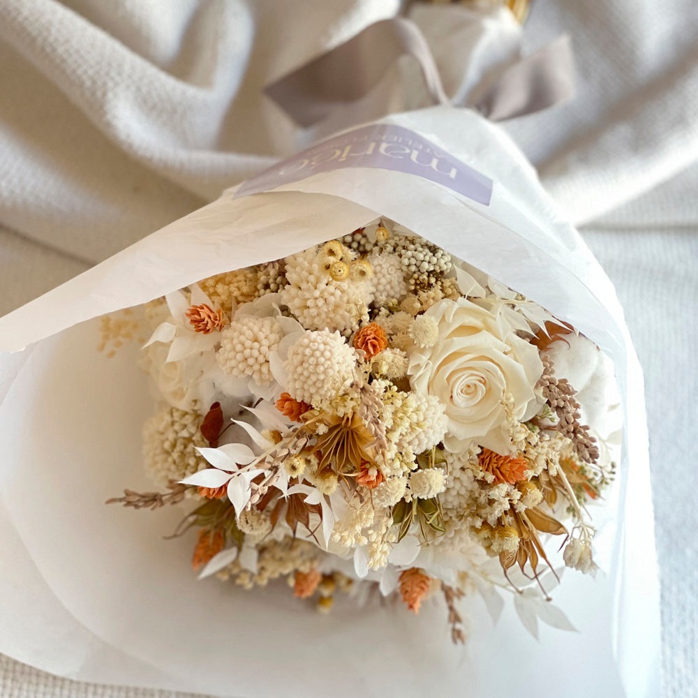 mariee-atelier-floral-ramo-de-flores-ramo-de-flores-secos-envio-gratis-valencia-novia-veles-e-vents regalos gift flowers blumen geschenk bouquet