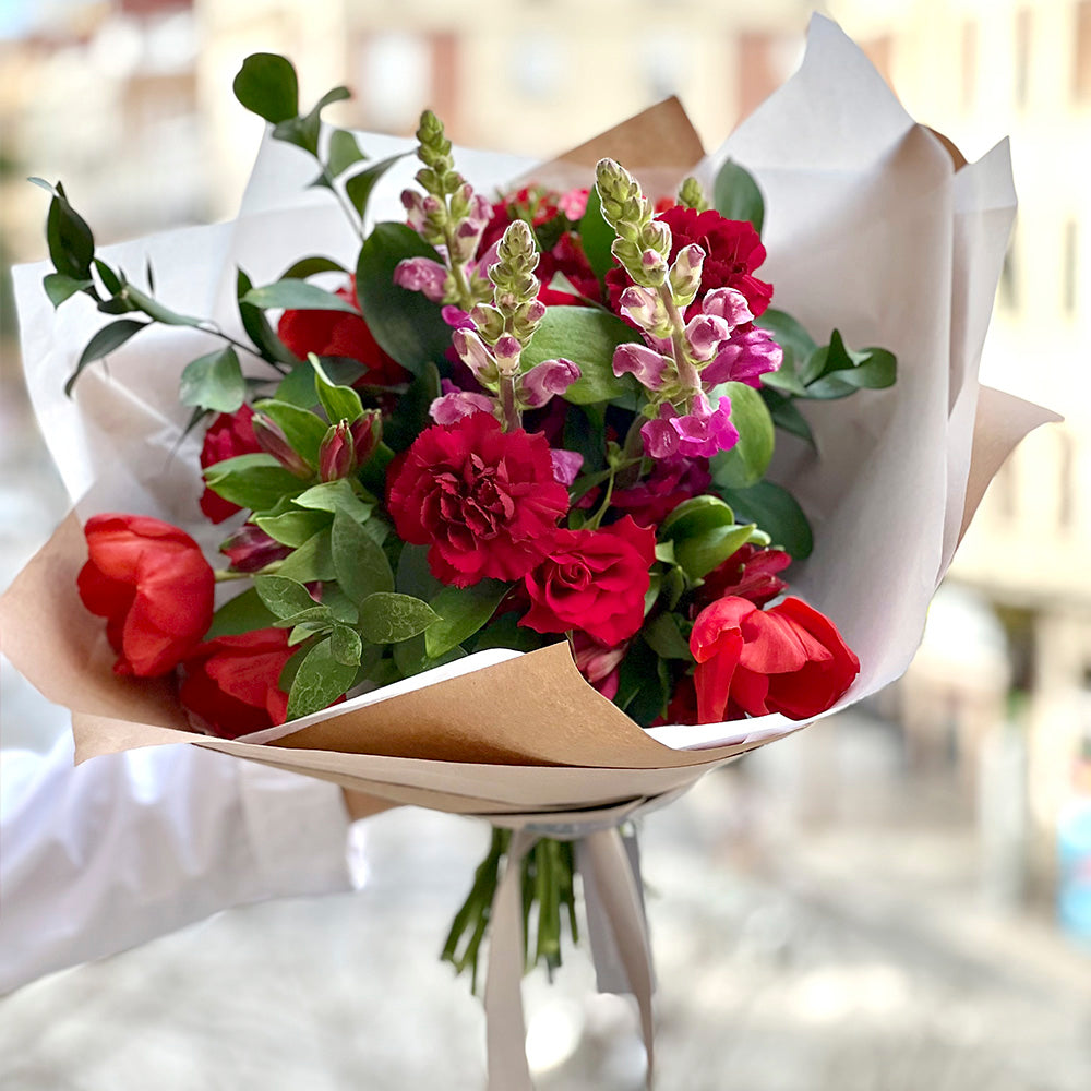Mariée Atelier Floral Ramo de flores Ramo de flores rojas a domicilio gratis en valencia regalos gift flowers blumen geschenk bouquet