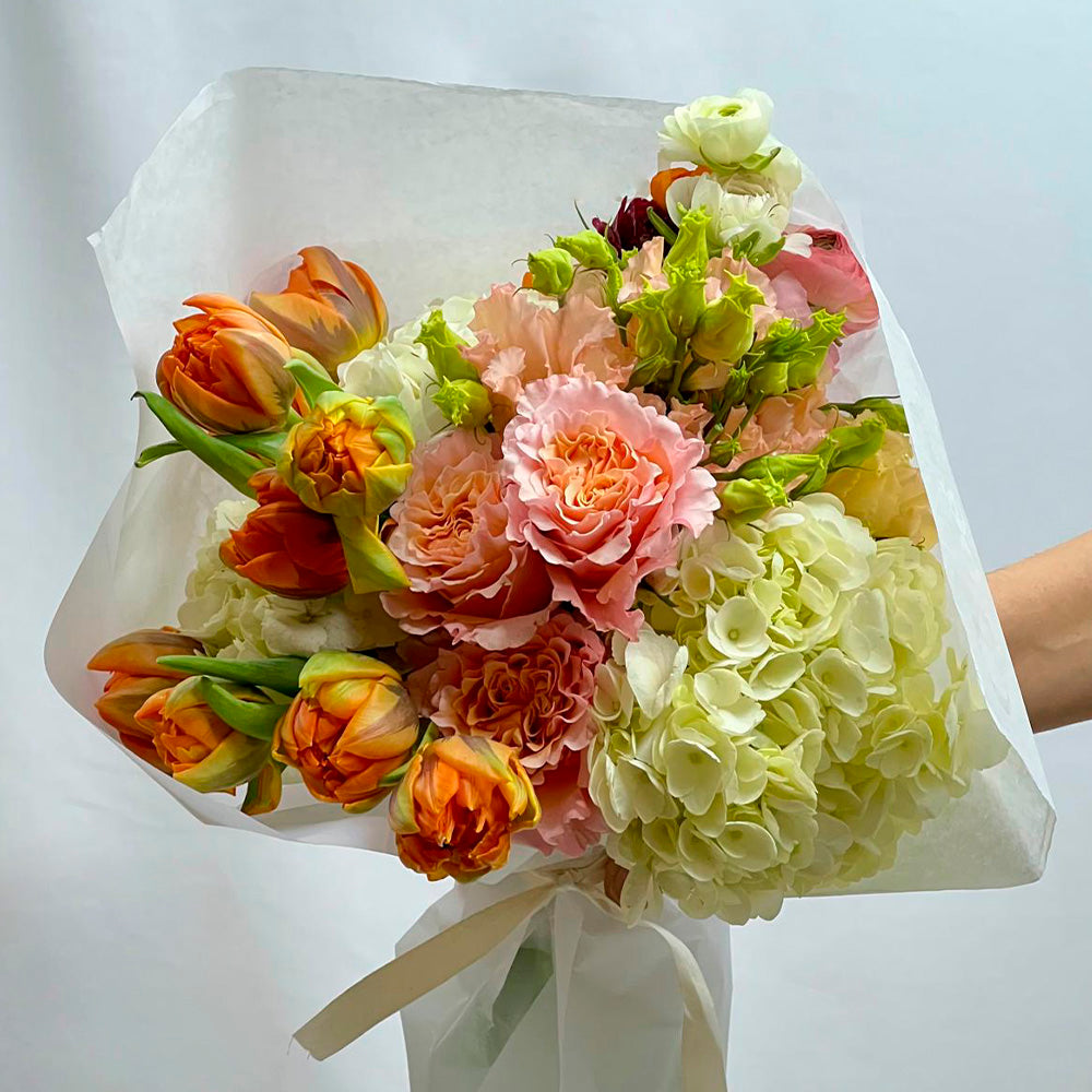 Floristería Mariée Atelier Floral Ramo de flores Ramo de flores, colores Morados regalos gift flowers blumen geschenk bouquet ramo contemporaneo