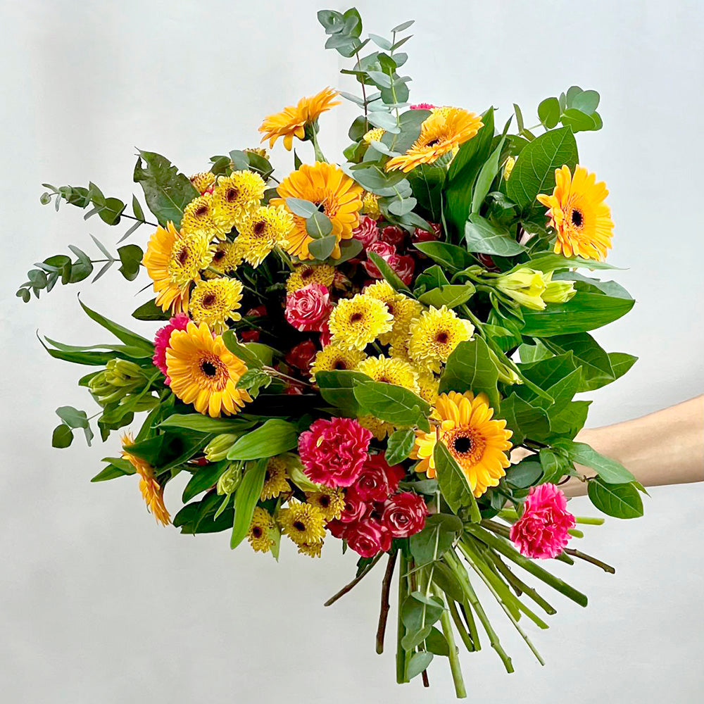 mariee-atelier-floral-ramo-de-flores-ramo-de-flores-colores-pasteles-envio-gratis-valencia-floristeria-floreria regalos gift flowers blumen geschenk bouquet