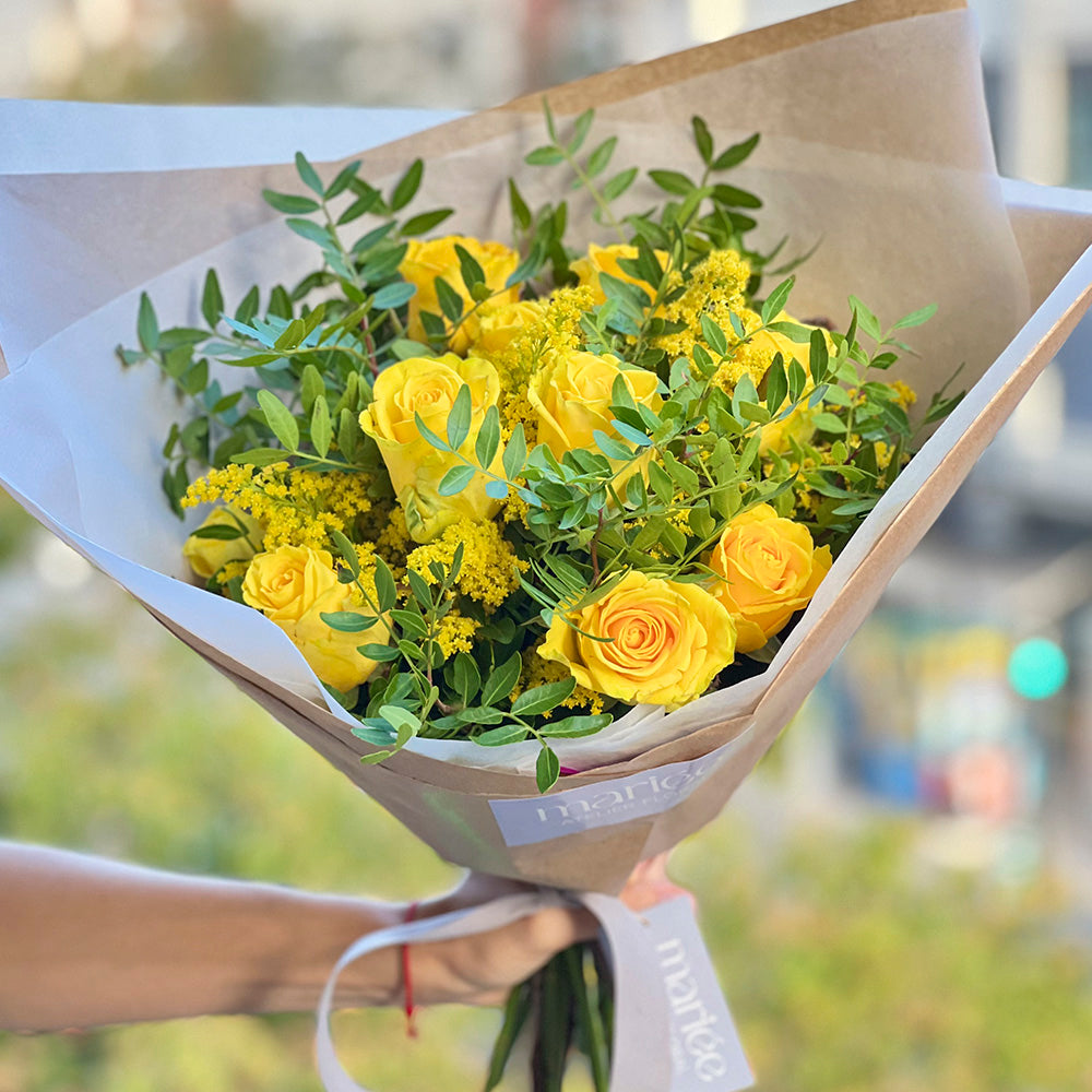 Mariée Atelier Floral Ramo de flores Ramo de Rosas amarillas a domicilio Floristería Valencia regalos gift flowers blumen geschenk bouquet