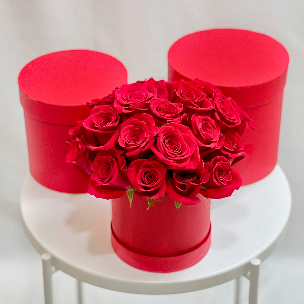 Mariée Atelier Floral Ramo de flores Ramo de Rosas a domicilio Floristería Valencia regalos gift flowers blumen geschenk bouquet san Valentín día de los enamorados novios 